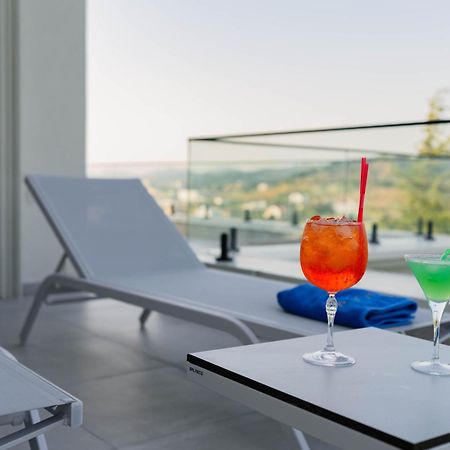 Royal Hill Hotel Vorë Екстериор снимка