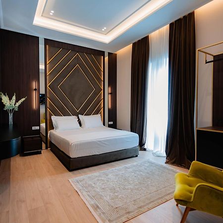 Royal Hill Hotel Vorë Екстериор снимка