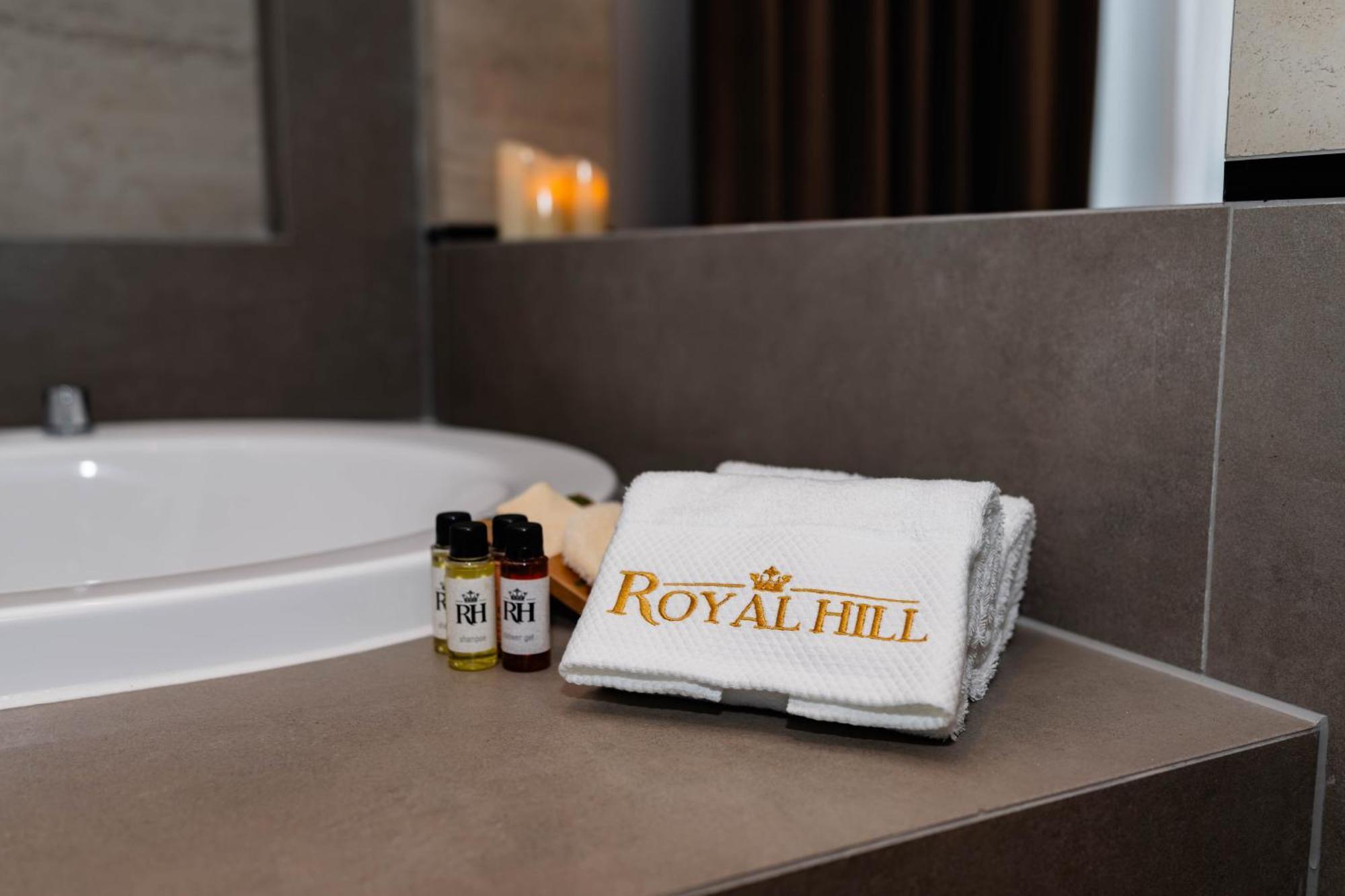 Royal Hill Hotel Vorë Екстериор снимка