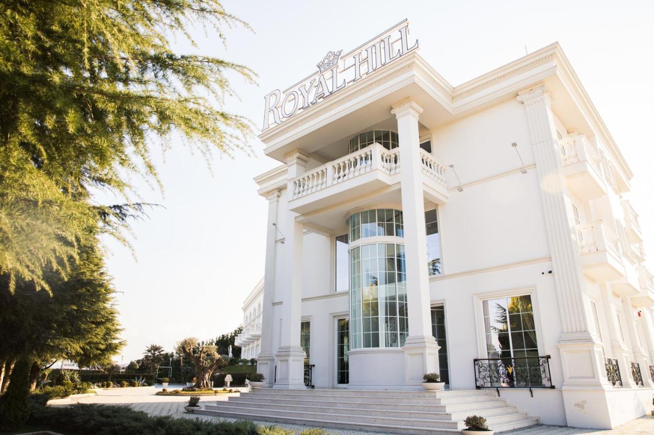 Royal Hill Hotel Vorë Екстериор снимка